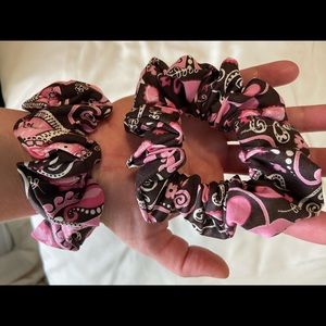 Hair scrunchie elastic